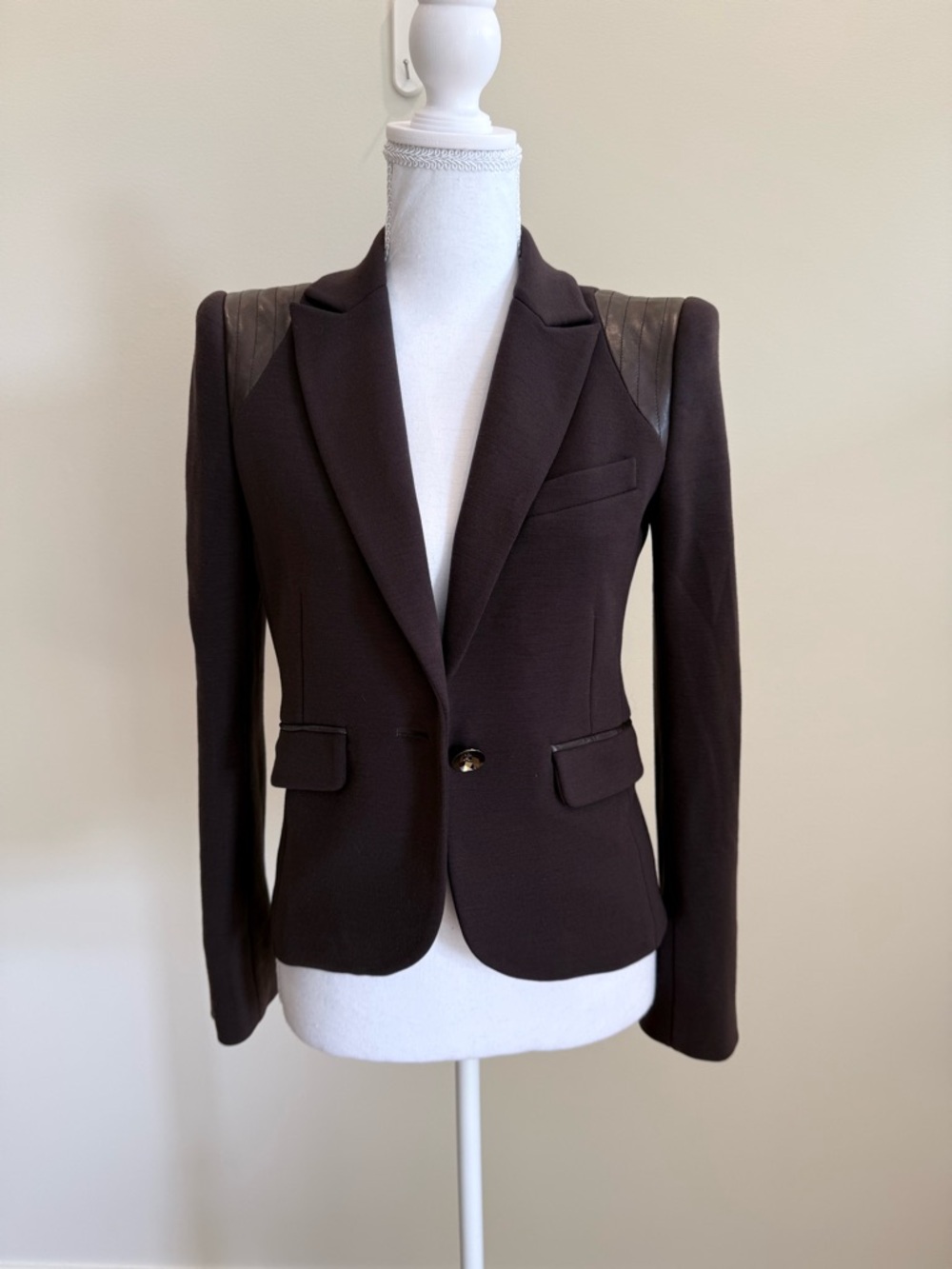 Mackage Blazer Size 4 Tailored Minimalist Scandi Girl Preppy Collegiate Academia